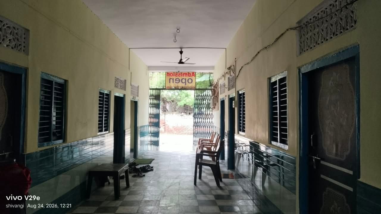 Happy Model Public School campus photograph